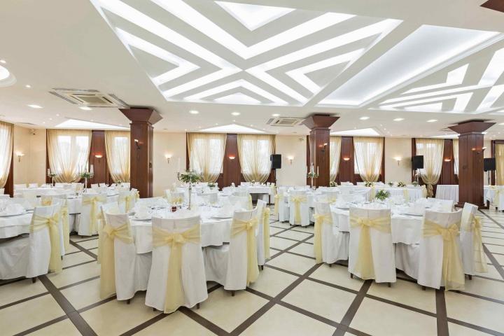 Location de mobilier pour événements Saint-Lô